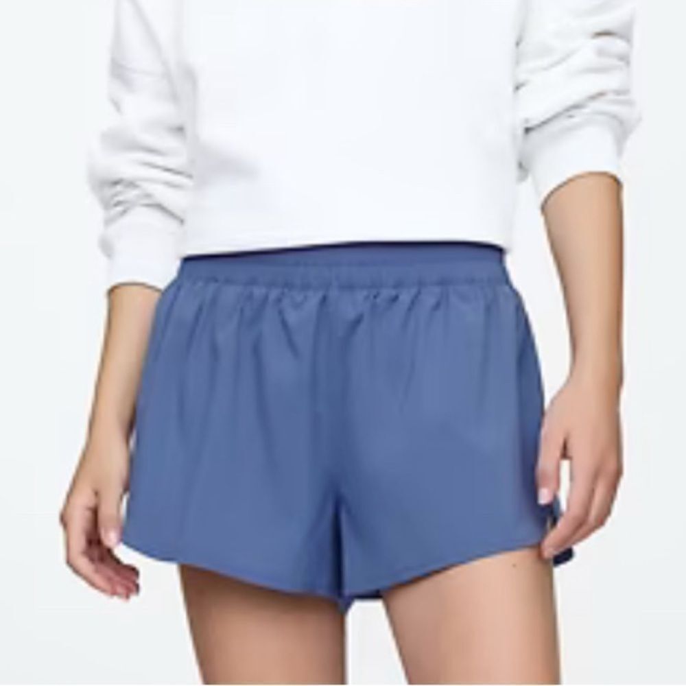 GAP GapFit Runaround Short Green Medium NWT